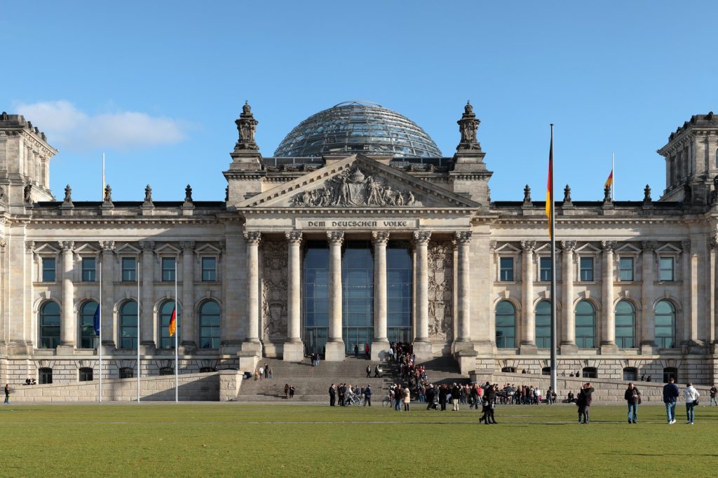 Key Players in German Defense Policy and Ukraine Aid