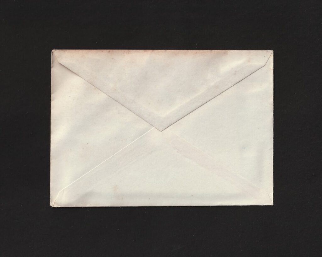A declassified FBI letter from J. Edgar Hoover dated September 6, 1967, responding to a citizen's inquiry about flying saucers.