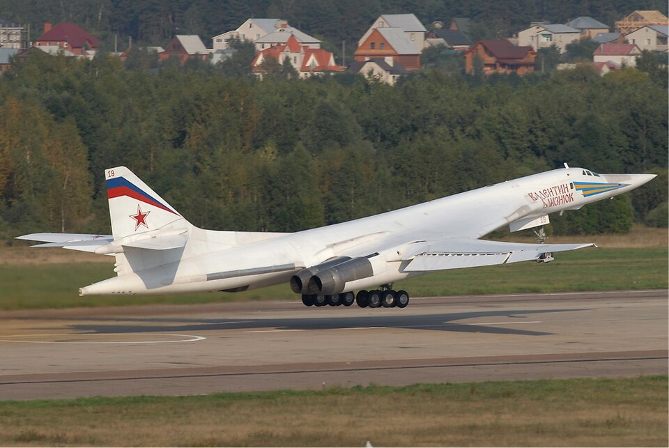 Tupolev Tu 160